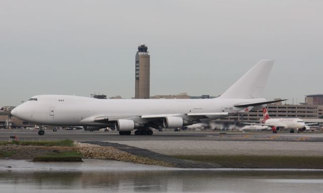 Boeing 747-400 (LX-JCV) - Tech Stop