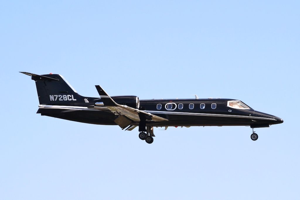 Learjet 31 (N728CL)