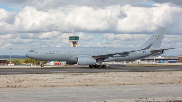 Airbus A330-200 (T055)