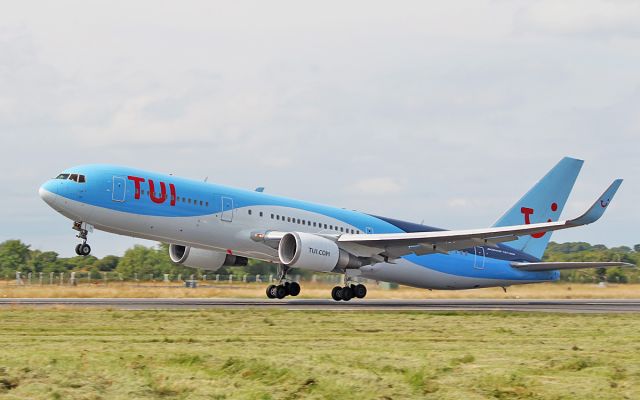 BOEING 767-300 (PH-OYI) - tui b767-304er ph-oyi dep shannon for punta cana after a fuel stop from poznan 5/7/18.