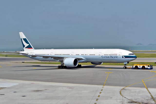 BOEING 777-300ER (B-KQO)