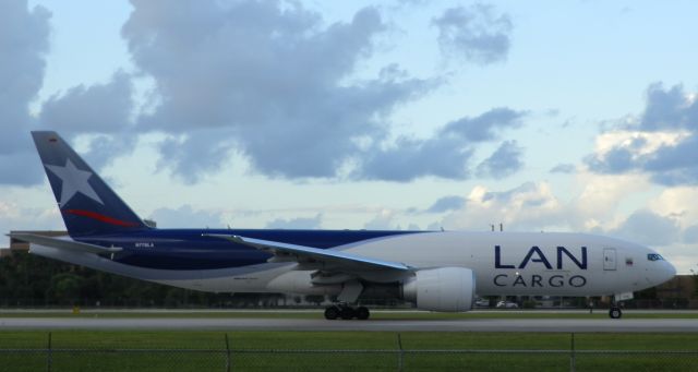 BOEING 777-200LR (N776LA) - Takeoff roll!