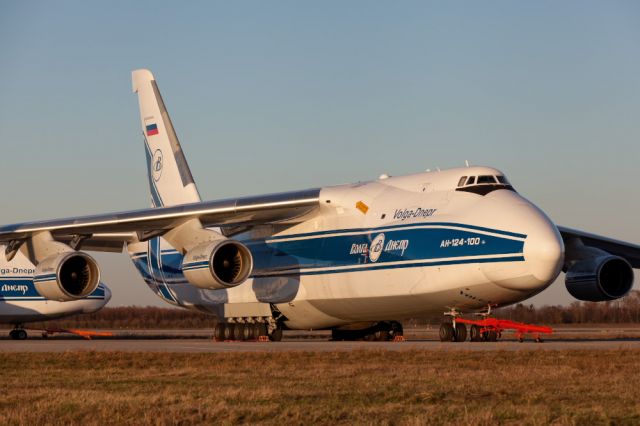 Antonov An-124 Ruslan (RA-82068)