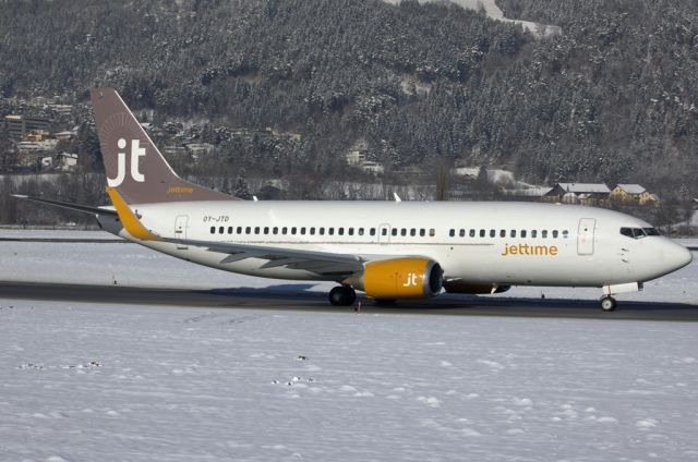 BOEING 737-300 (OY-JTD)