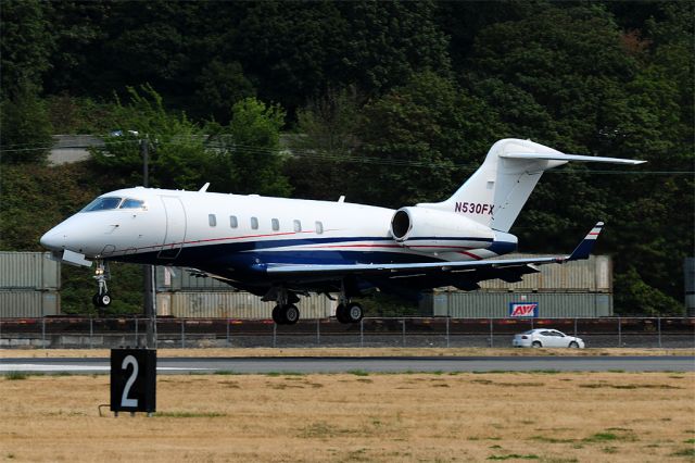 Bombardier Challenger 300 (N530FX) - Flexjet 530