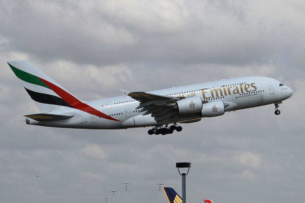 Airbus A380-800 (A6-EDD)