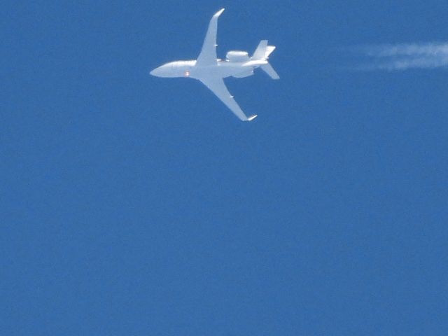Dassault Falcon 2000 (N733K) - ELP-br /08/12/22