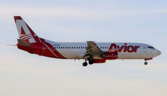 BOEING 737-400 (YV-3158)