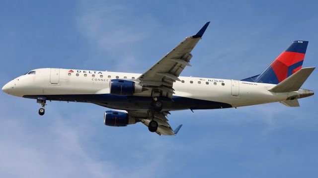 Embraer 175 (N236JQ) - A Republic E175, operating for Delta Connections, on short final for KIND. br /br /9/20/23