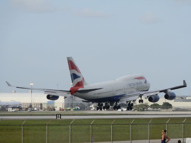 Boeing 747-400 (G-CIVU)