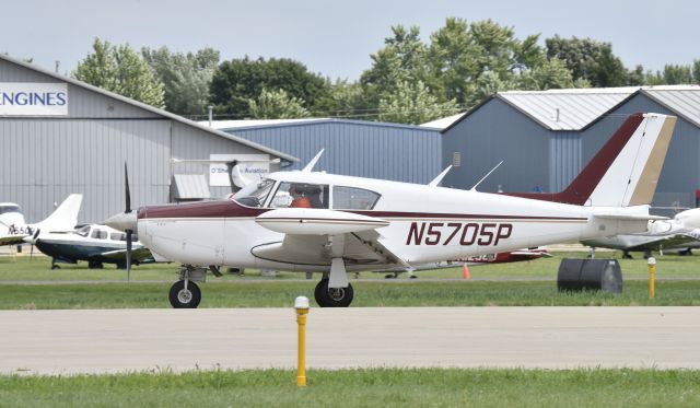 Piper Cherokee (N5705P) - Airventure 2017