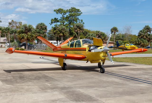 Beechcraft 35 Bonanza (N157F)