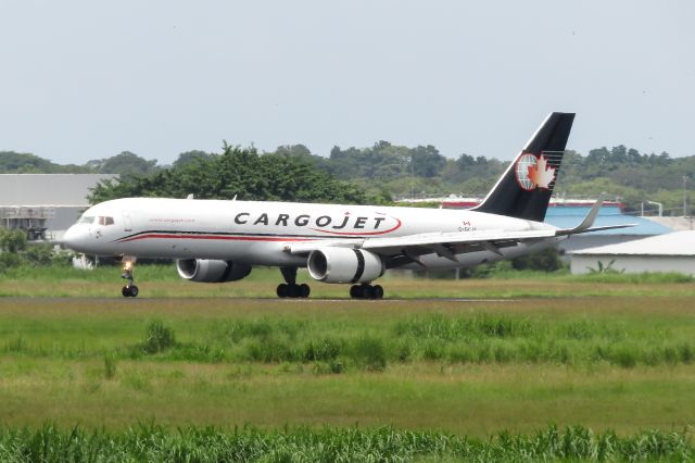 Boeing 757-200 (C-GCJT)