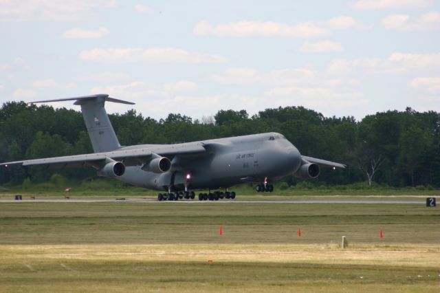 Lockheed C-5 Galaxy (N80219)