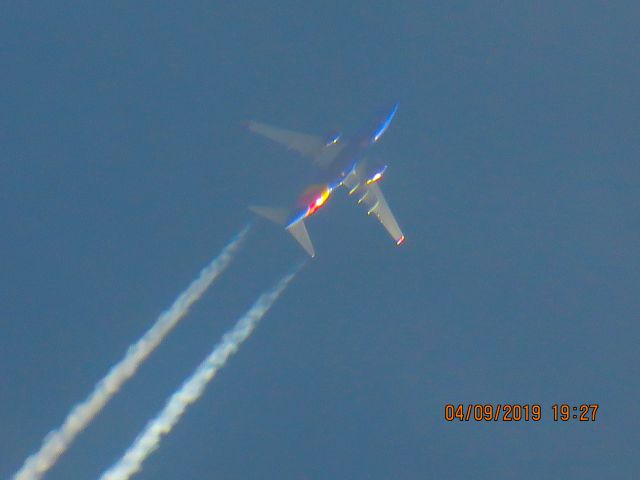 Boeing 737-700 (N7722B)