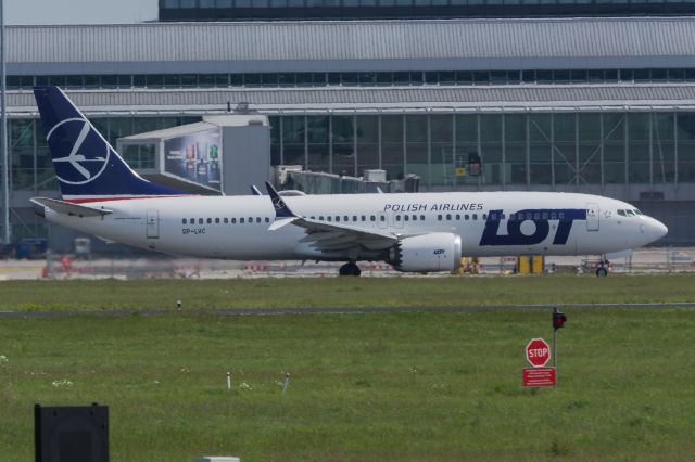 Boeing 737 MAX 8 (SP-LVC) - WAW SPOTTING