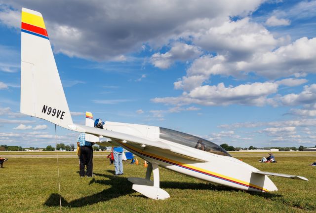 RUTAN VariEze (N99VE)