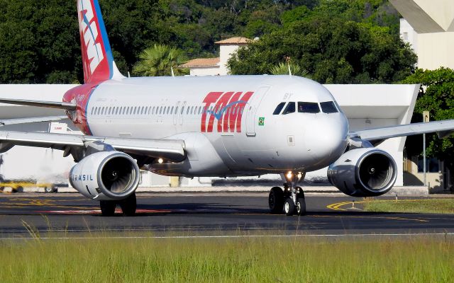 Airbus A320 (PR-MBY)