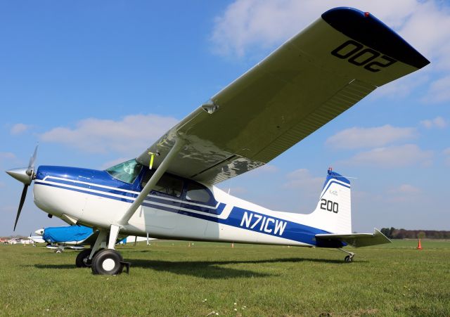 Cessna Skywagon 180 (N71CW)