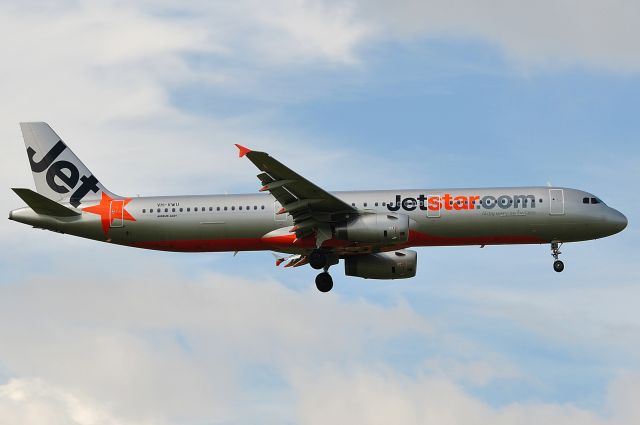 Airbus A321 (VH-VWU)