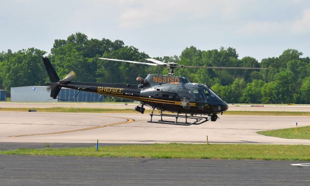 Eurocopter AS-350 AStar (N631SD) - Airbus Helicopters H125 N631SD in Oakland County Airport