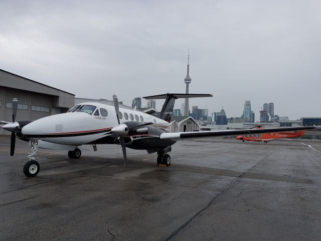 Beechcraft Super King Air 200 (C-FLPA) - CFLPA