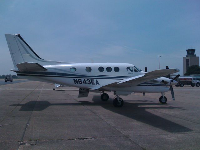 Beechcraft King Air 90 (N643EA)