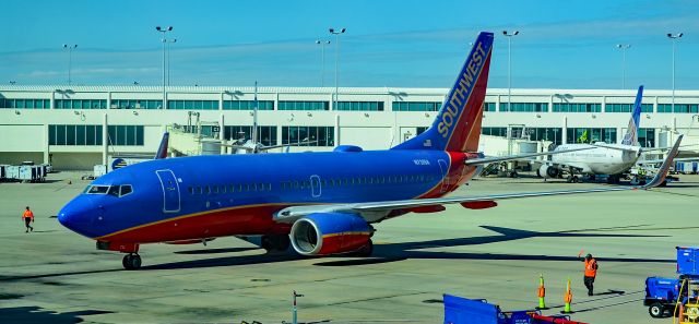 Boeing 737-700 (N731SA) - N731SA Southwest Airlines Boeing 737-7H4 s/n 27863 - Southwest Florida International Airport (KRSW)br /Fort Myers, Floridabr /Photo: TDelCorobr /January 4, 2021