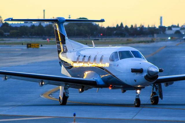 Pilatus PC-12 (N321WG)