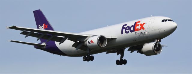 Airbus A300F4-600 (N655FE)