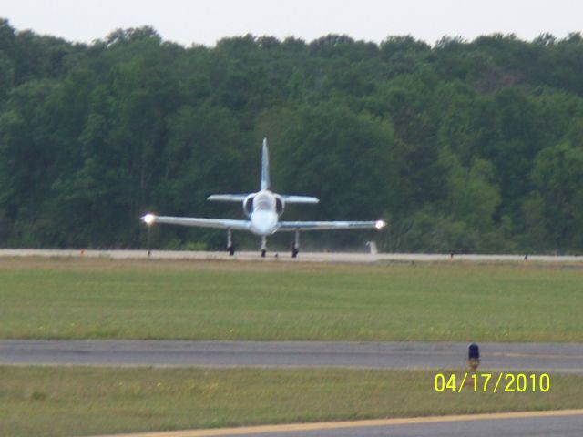 Aero L-39 Albatros (N39HG) - L-39 taxiing at Lone Star.