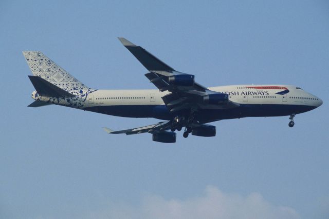 Boeing 747-400 (G-CIVN) - Final Approach to Narita Intl Airport Rwy34L on 1997/12/21 " Delftblue Daybreak c/s "