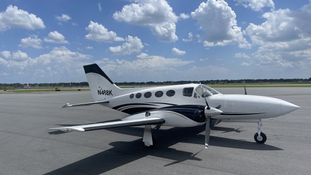 Cessna 421 (N488K)