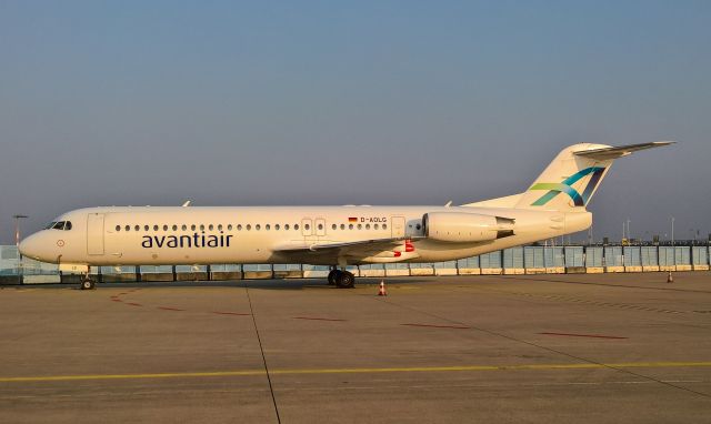 Fokker 100 (D-AOLG)