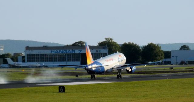 Airbus A319 (N231NV) - Touching down is this 2005 allegiant Airlines Airbus A319-111 in the Autumn of 2020.