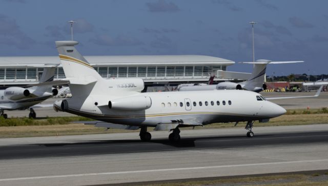 Dassault Falcon 900 (N333DL)