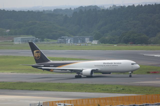 BOEING 767-300 (N340UP)