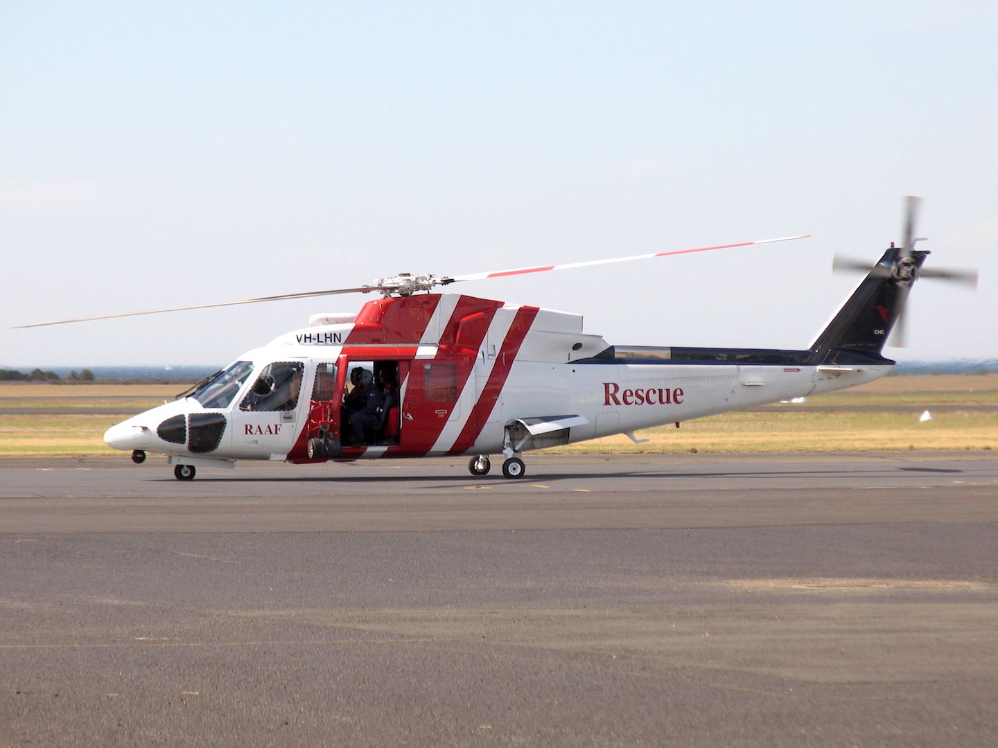 VH-LHN — - Sikorsky S-76Abr /Manufactured in 1990, USAbr /Photo: 23.03.2007