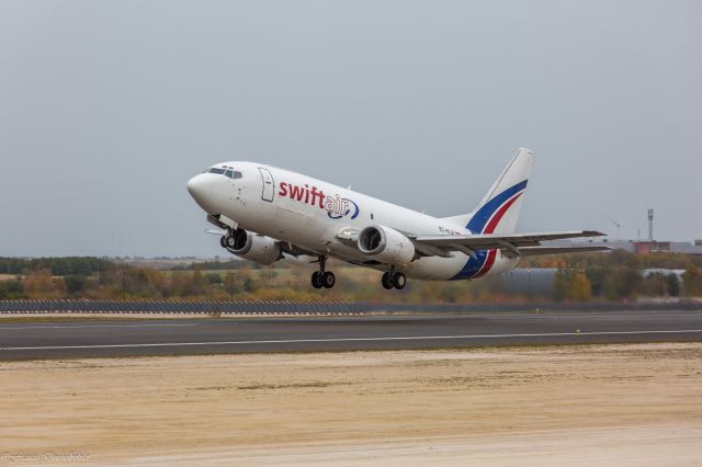 Boeing 737-700 (EC-KLR)