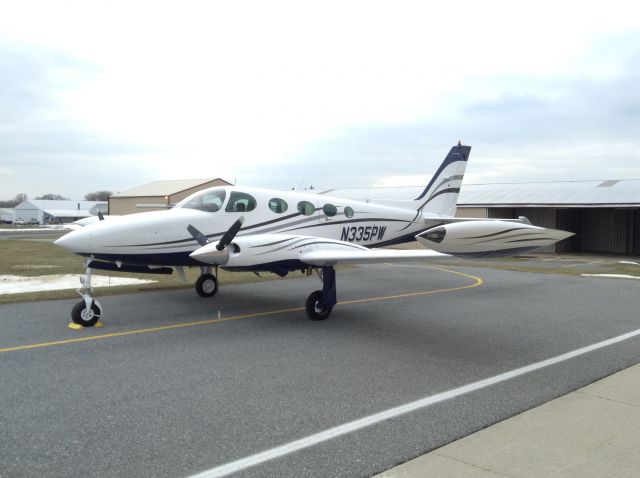 Cessna 335 (N335PW)