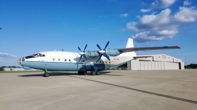 Antonov An-12 (UR-CBG)