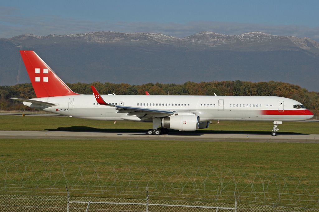 Boeing 757-200 (HB-IEE)