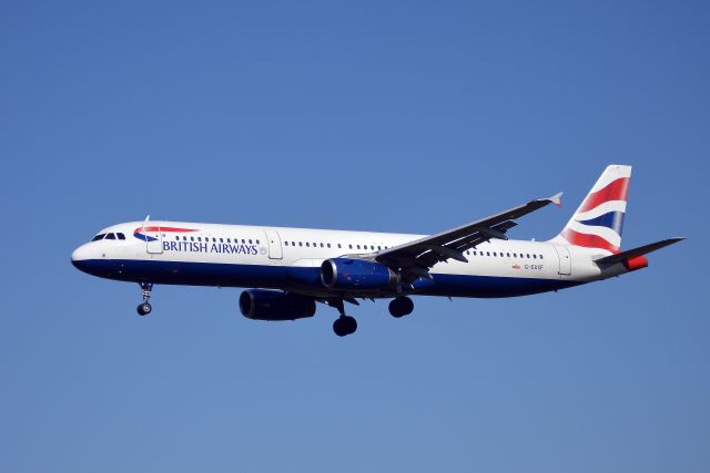 Airbus A321 (G-EUXF) - British Airways - A321-231 (G-EUXF) on a lunchtime LHR -NCL route. (Photo Mar 2019)