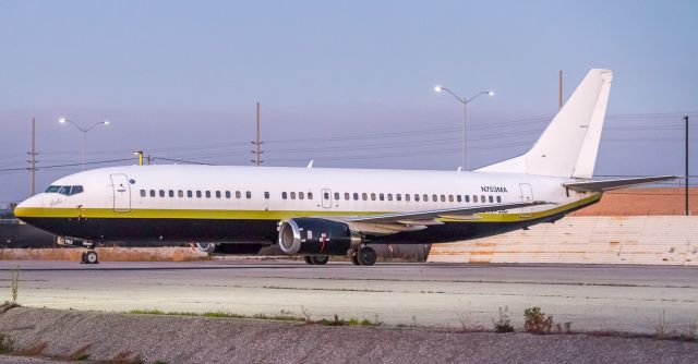 BOEING 737-400 (N753MA) - This Miami Air flight arrived in Toronto the previous night as BSK504 from Washington Dulles Intl