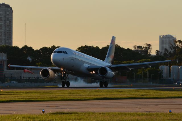 Airbus A320 (LV-BRY)