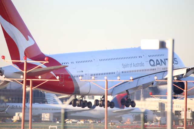 Airbus A380-800 (VH-OQK)