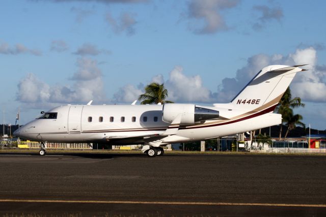 Canadair Challenger (N448E) - Taxiing to the ramp on 28-Dec-12.