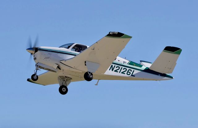 Beechcraft 35 Bonanza (N2126L)