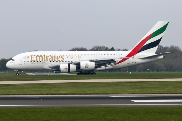 Airbus A380-800 (A6-EDV) - EK17 arriving from Dubai and slowing at the end of 23R