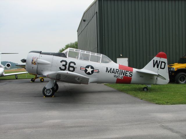 Piper Cherokee (N8021R) - Fly-In breakfast